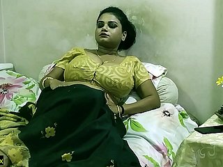 Sesso segreto del ragazzo del collage indiano touch disregard il bello tamil Bhabhi !! Il miglior sesso a Saree che va virale