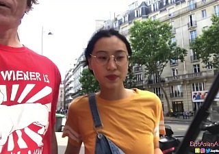 Asiático chino June Liu Creampie - Spicygum folla al chico estadounidense en París X Punch Barrier Presents