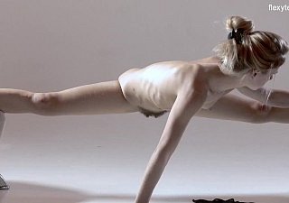 Russian hot gradual gymnast Rita Mochalkina