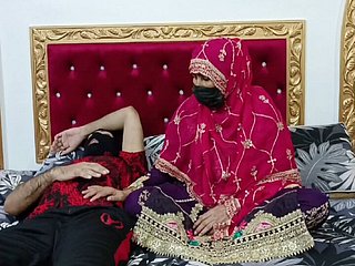 Vitalized indien desi matured mariée veut durement baisée par lady mari mais lady mari voulait dormir