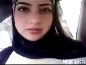Naturally Gaffer Arab Teen Exposes Her Big Boobs in an Amatuer Porn Vid